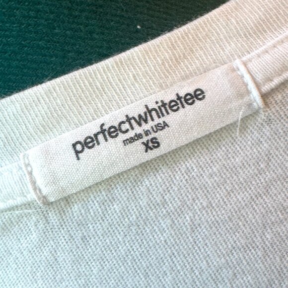 White Crop top tee - Picture 3 of 3